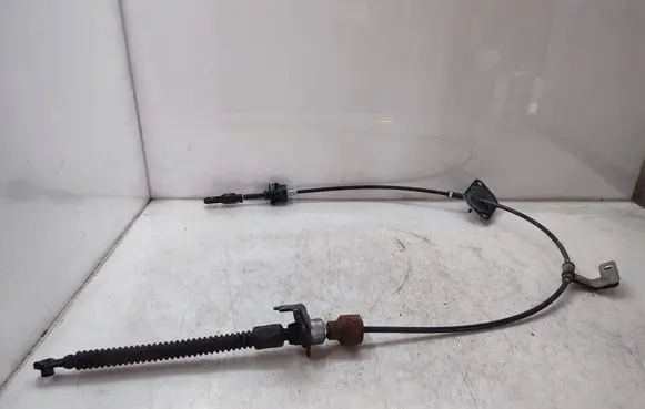 Gear shift cable linkage