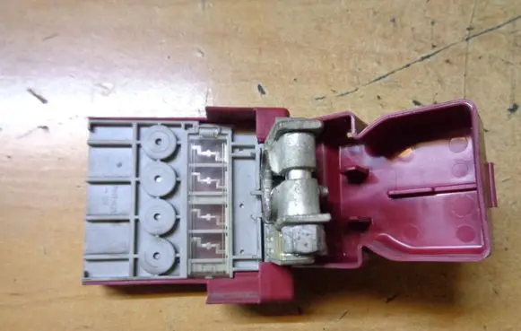 Mitsubishi Space Star Positive cable (battery)