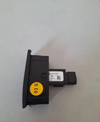 Volkswagen PASSAT B7 USA USB socket connector 5Q0035726C