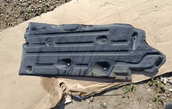 Front underbody cover/under tray