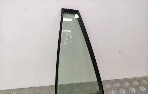 Toyota RAV 4 (XA20) Rear vent window glass 