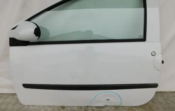 Renault Twingo II Door (2 Door Coupe) 