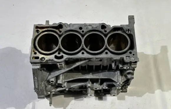 Ford Explorer VI Engine block M6A51420