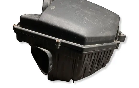 Volvo S80 Air filter box 30748207