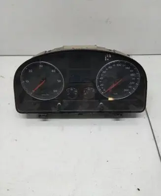 Volkswagen Touran I Speedometer (instrument cluster) 1T0920862A V0003000