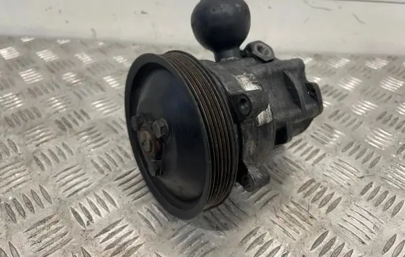BMW 7 E65 E66 Power steering pump 67600702 LH2110852