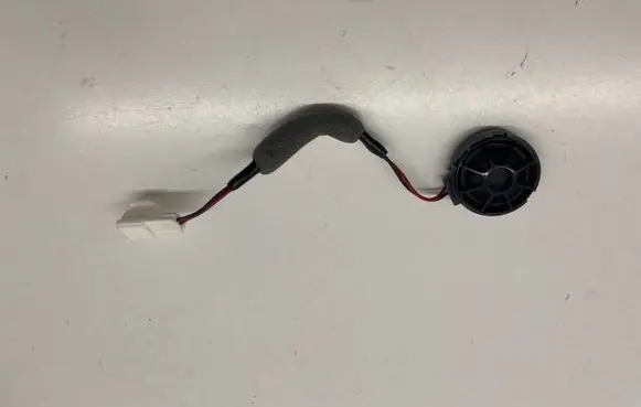 Tesla Model X Front door high frequency speaker 105072400A