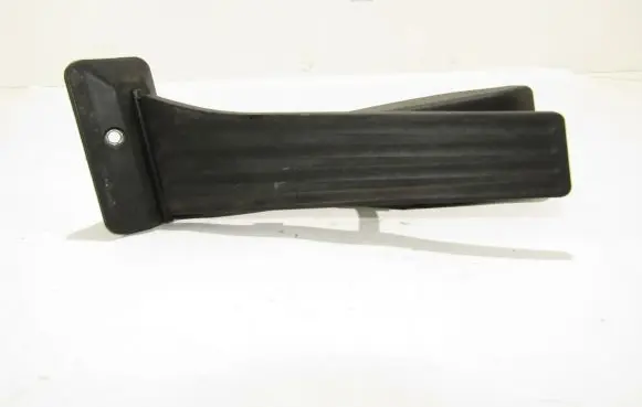 BMW 1 E81 E87 Accelerator throttle pedal 678658901