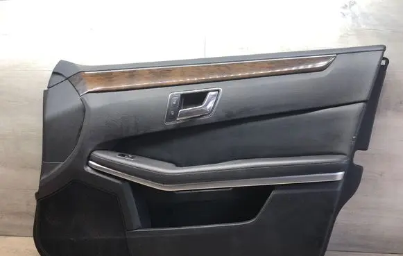 Mercedes-Benz E W212 Front door card panel trim JC1697352