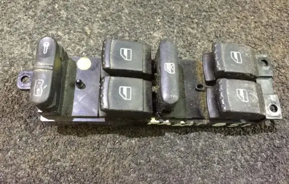 Volkswagen PASSAT B5.5 Electric window control switch 1j4959857d bk7
