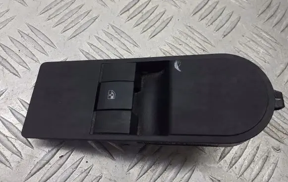 Opel Vectra C Quarter vent window switch 13197132