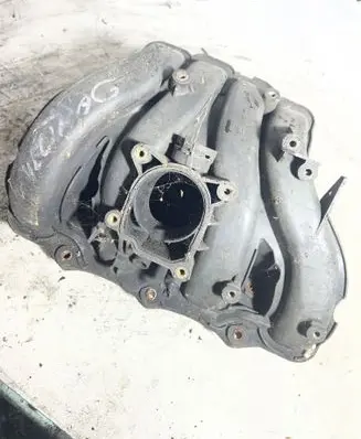 Opel Zafira A Intake manifold 55351149