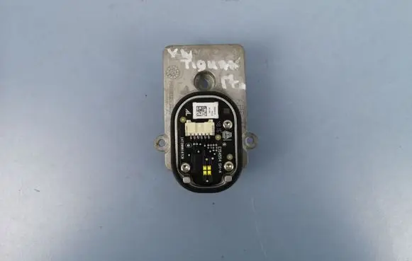 Volkswagen Tiguan LED ballast control module 1473000168 1473000167C0 E154554