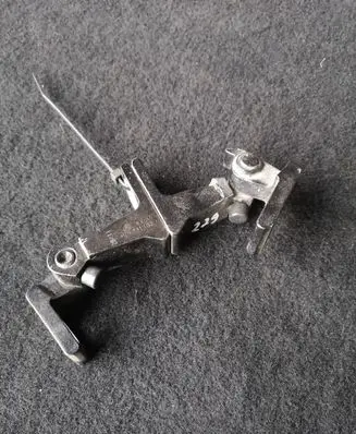 Skoda Yeti (5L) Rear door hinge set 8K0831402K