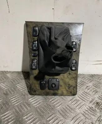 Traction control (ASR) switch