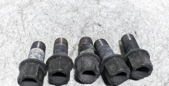 Audi A6 S6 C6 4F Nuts/bolts 