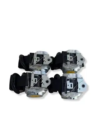 Volkswagen Golf VIII Set of seat belts 