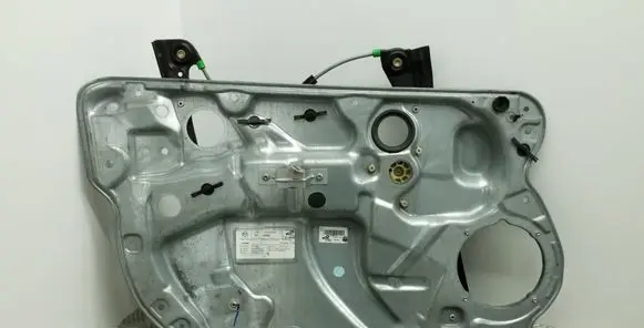 Volkswagen Polo Front window lifting mechanism without motor 6Q4837401K