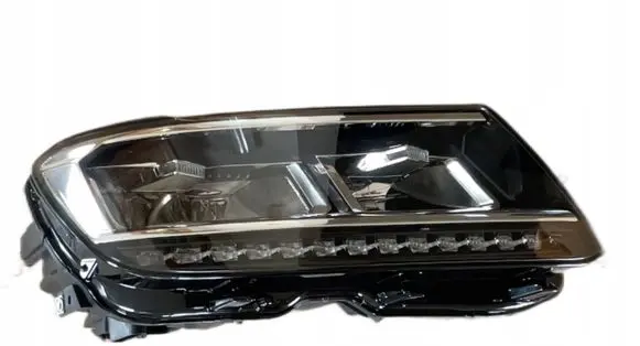 Volkswagen Tiguan Headlights/headlamps set 5NC941774D