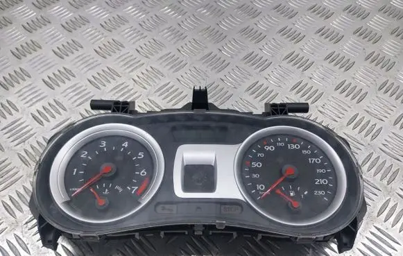 Renault Clio III Tachometer 8200715181-S