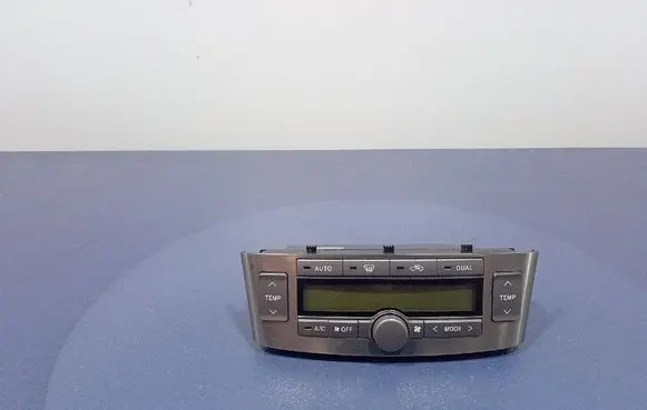 Toyota Avensis Verso Climate control unit 55900-05140