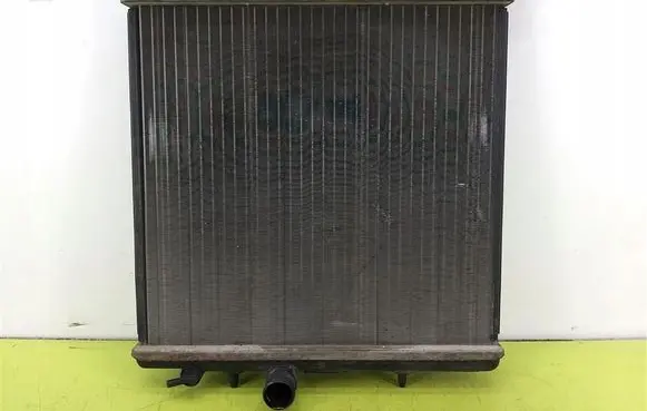 Peugeot 206 Coolant radiator