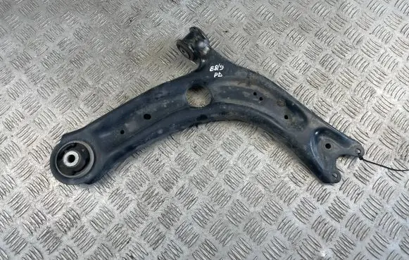 Volkswagen PASSAT B8 Front lower control arm/wishbone