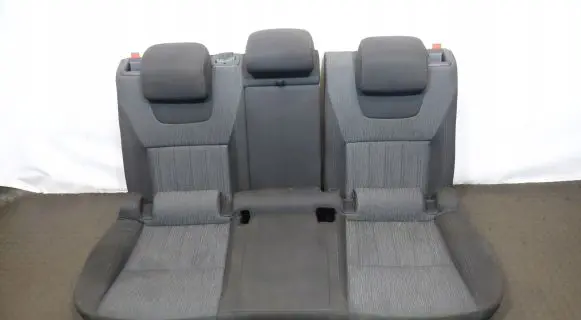 Skoda Octavia Mk3 (5E) Second row seats 