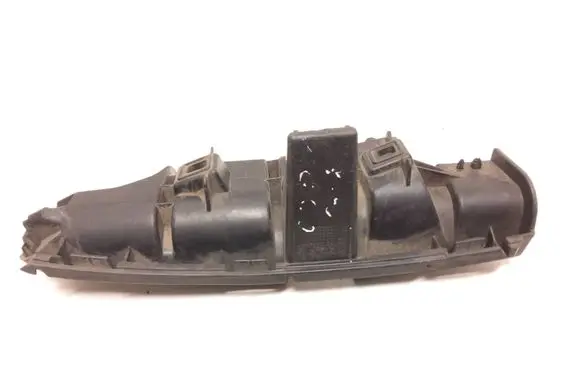 Volvo C30 Rear bumper mounting bracket 31323158