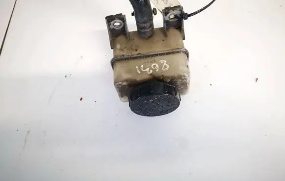 Nissan Murano Z50 Power steering fluid tank/reservoir