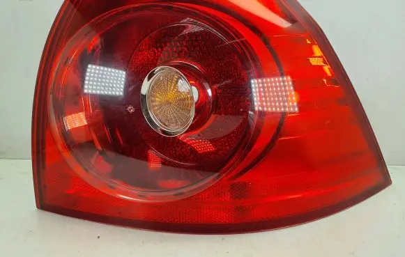Volkswagen Golf V Rear/tail lights 1K6945096E 028490202B 00852309