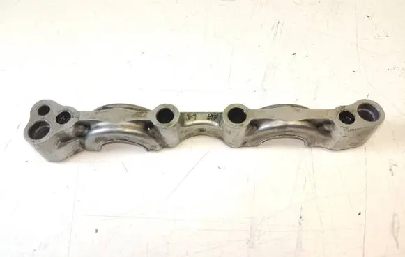 Toyota Corolla Verso AR10 Camshaft holder 11AP