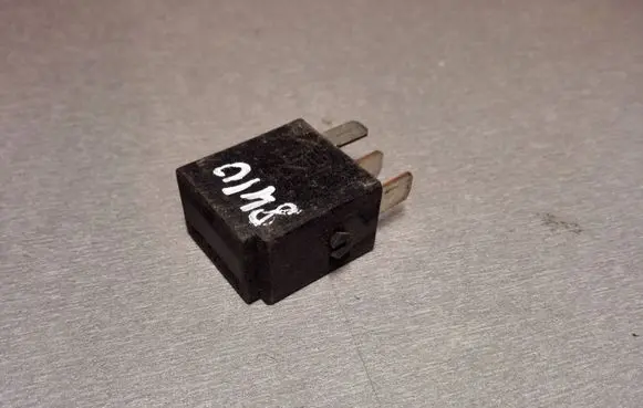 Mercedes-Benz C W202 Other relay 0025421119