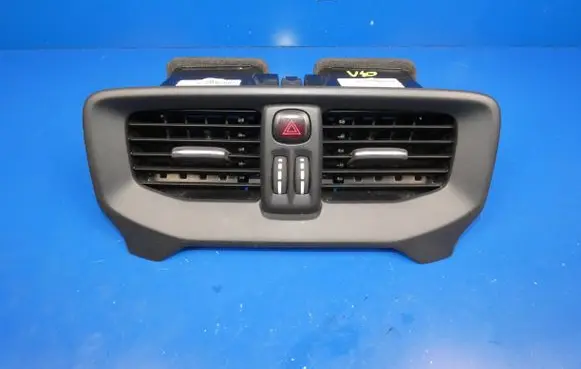 Volvo V40 Dashboard air vent grill cover trim 