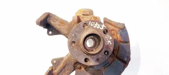 Volkswagen Golf IV Front wheel hub