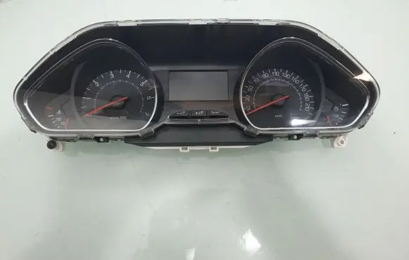 Peugeot 208 Speedometer (instrument cluster) 9673777580
