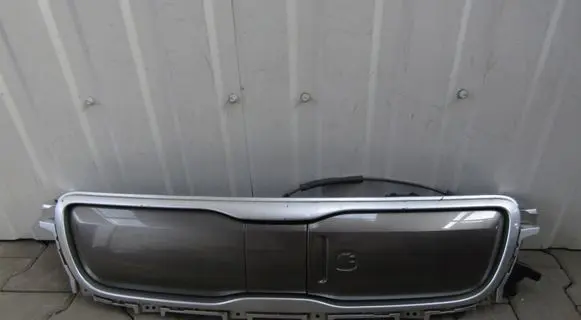 KIA Ceed Front bumper upper radiator grill 86352-E4100