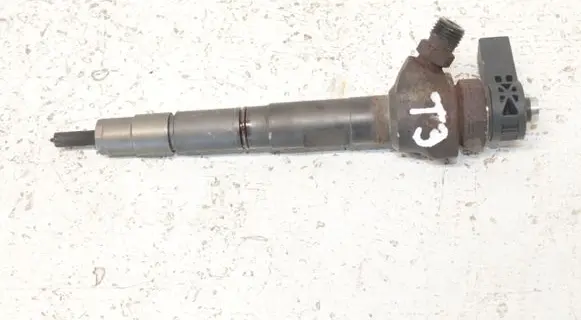 Fuel injector