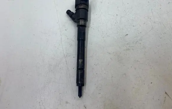 KIA Carens II Fuel injector 3380027400 0445110258