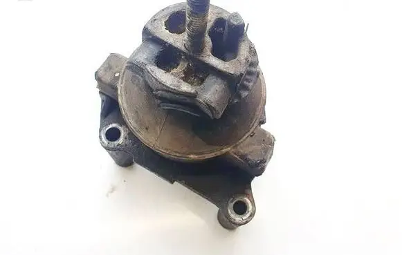 Saab 9-5 Engine mount bracket 5237219