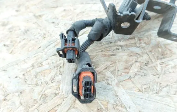 Engine installation wiring loom