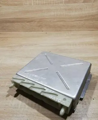 Volvo V70 Engine control unit/module ECU p30646719