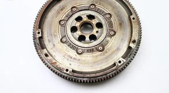 Volkswagen Up Dual mass flywheel 04C105266E