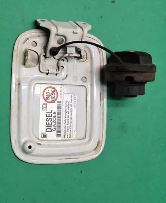 Volkswagen Caddy Fuel tank cap 7H0010310