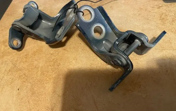SsangYong Korando Front door upper hinge W200FRT