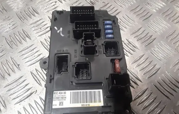 Peugeot 407 Comfort/convenience module 9656148180 BSCA0400