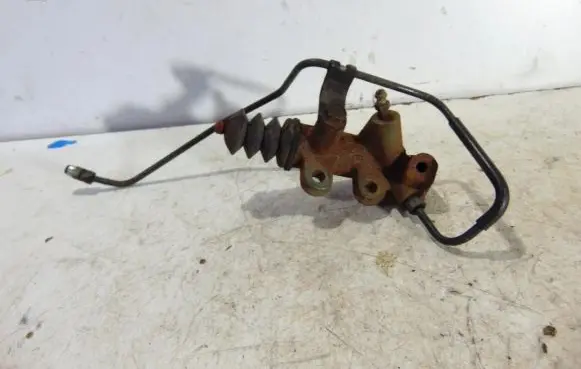Toyota Auris 150 Clutch slave cylinder 