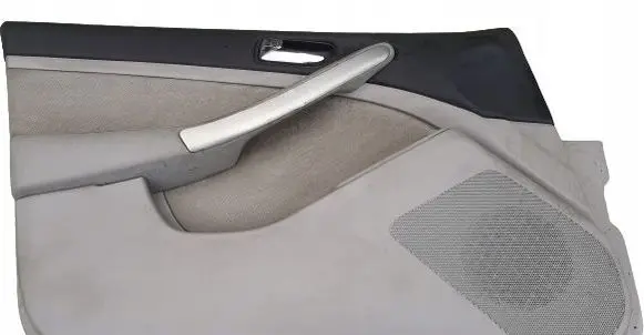 Infiniti G35 Front door card panel trim BKDIIIG3537