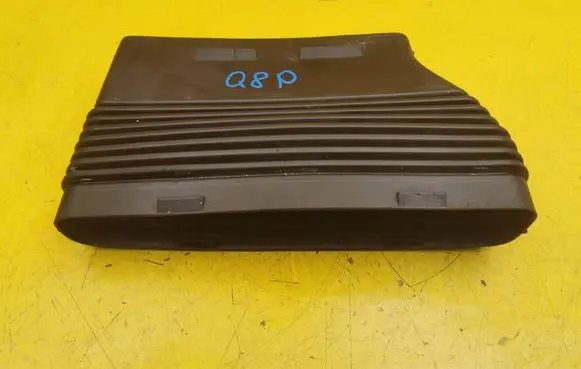 Audi Q8 Intercooler air guide/duct channel B10363