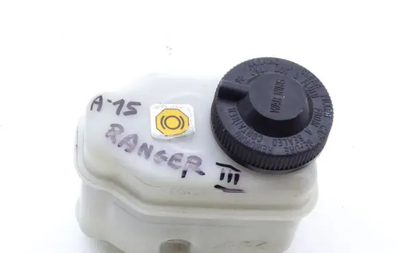 Ford Ranger Brake fluid reservoir FORD_RANGER_III_MAZDA_BT-50_06-11_ZBIORNICZEK_PŁYNU_HAMULCOWEGO